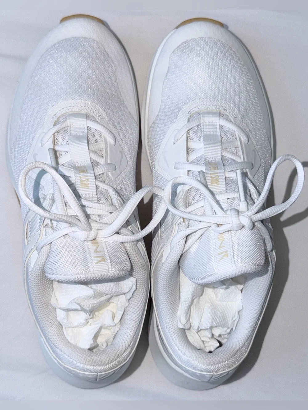 Nike excellent gently